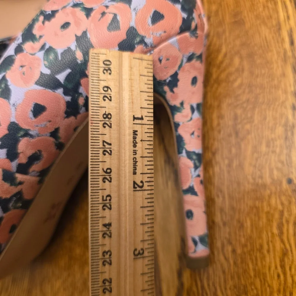 BCBG Floral Print Pointed Toe Pumps Pink Green 3